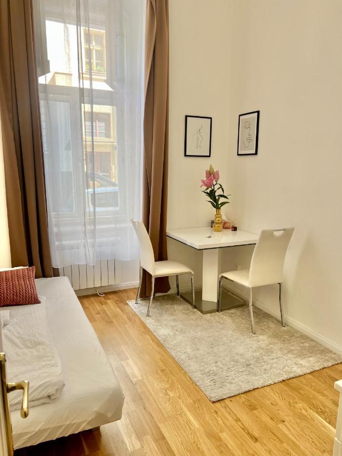 Angeloroma Deluxe Apartment Prag Eksteriør billede